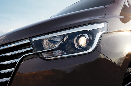 Closer view of gray H-1's headlamp